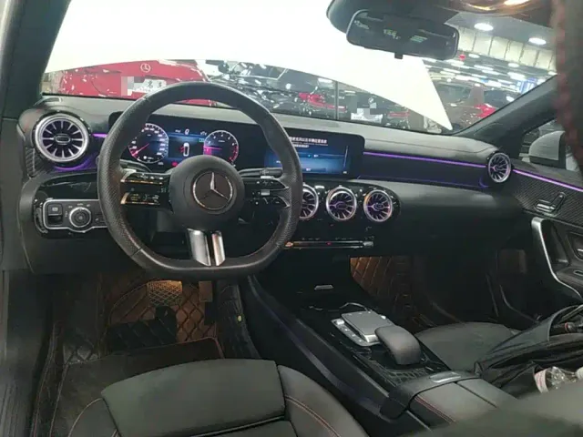 Mercedes-Benz A-Class — Фото автомобиля 9