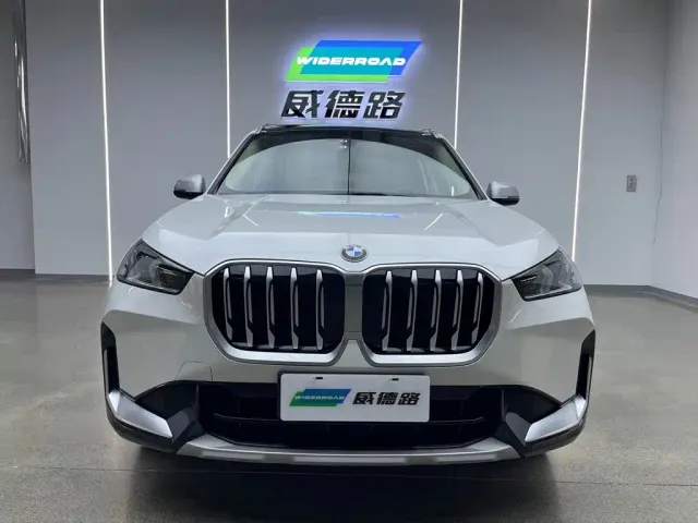 BMW X1 — Фото автомобиля 2