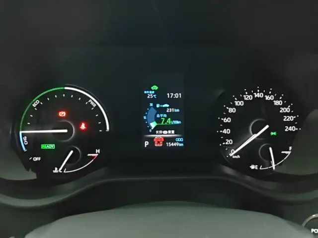 Toyota Sienna — Фото автомобиля 11