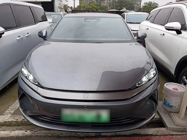 BYD Qin L — Фото автомобиля 2