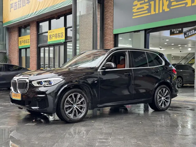 BMW X5 — Фото автомобиля 4