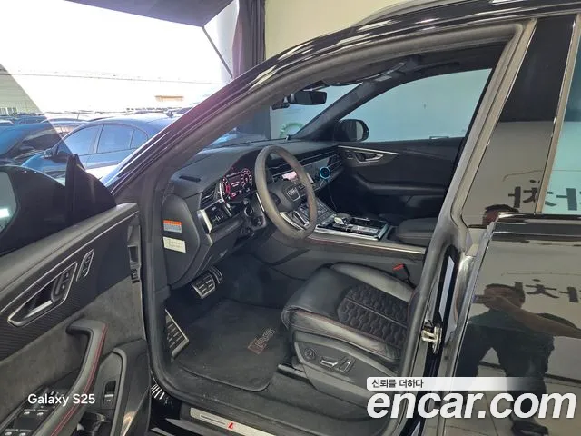 Audi RSQ8 — Фото автомобиля 10
