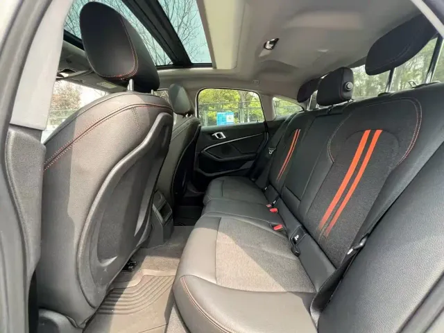 BMW 2 Series — Фото автомобиля 9