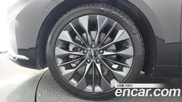 Kia K8 2.5 Бензин 2WD — Фото автомобиля 5