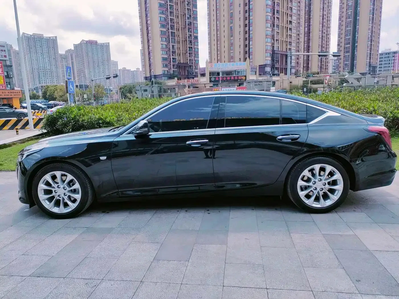 Cadillac Cadillac CT5 2023 28T Luxury Style (Standard Edition) — Фото автомобиля 6