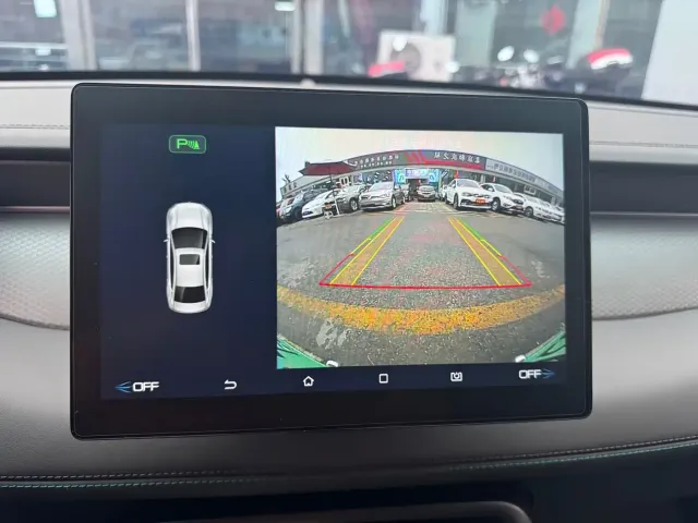 BYD Qin PLUS — Фото автомобиля 11