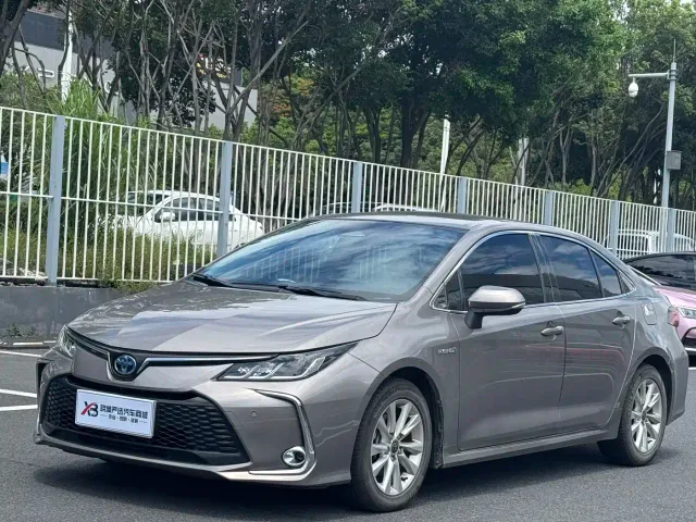 Фотография автомобиля — Toyota Corolla
