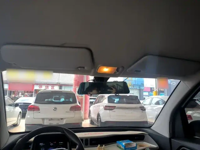 Wuling Hongguang Mini EV — Фото автомобиля 13