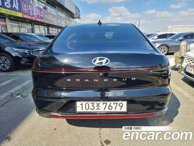 Hyundai Grandeur Grandeur (GN7) 3.5 Бензин 2WD — Фото автомобиля 5