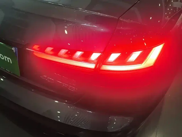Audi A4L — Фото автомобиля 7