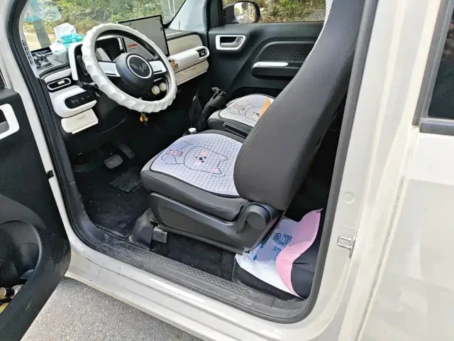 Wuling Hongguang Mini EV — Фото автомобиля 12