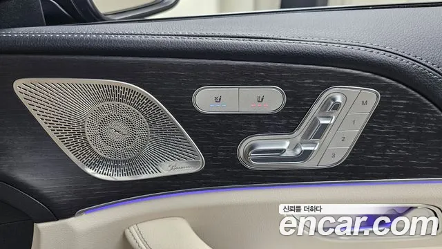 Mercedes-Benz GLE-Class — Фото автомобиля 25