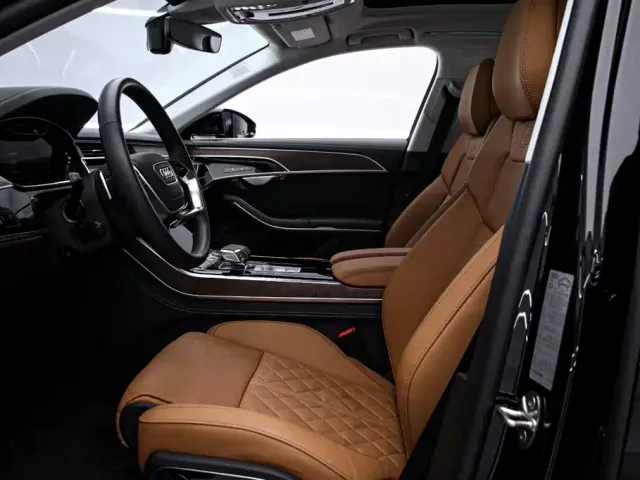 Audi A8 — Фото автомобиля 14