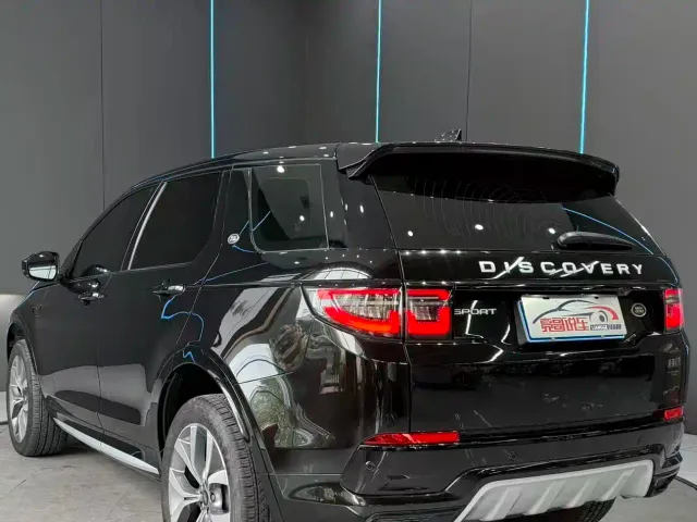 Land Rover Discovery Sport — Фото автомобиля 8