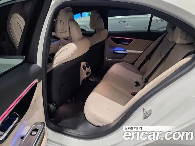 Mercedes-Benz C-Class W206 — Фото автомобиля 10