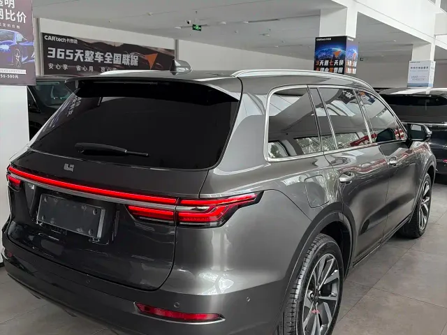 Li Auto ONE — Фото автомобиля 6