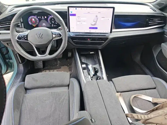 Volkswagen Passat — Фото автомобиля 13