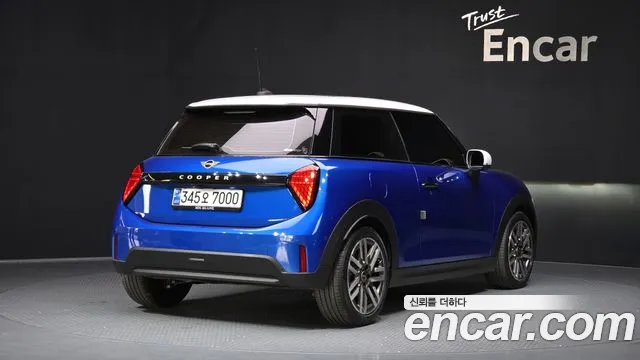 Mini Cooper — Фото автомобиля 2