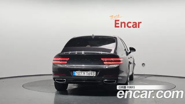 Genesis G80 Бензин 2.5 турбо AWD — Фото автомобиля 3