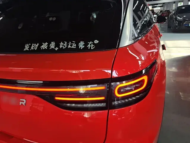 Leapmotor C11 — Фото автомобиля 7