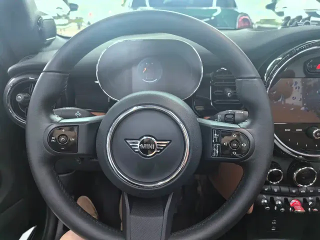 MINI Hatch — Фото автомобиля 15