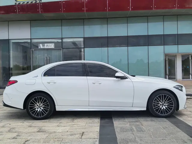 Mercedes-Benz C-Class — Фото автомобиля 17