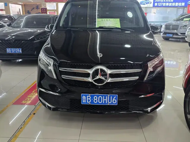 Mercedes-Benz V-Class — Фото автомобиля 3