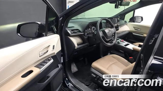 Toyota Sienna 4th Gen — Фото автомобиля 15