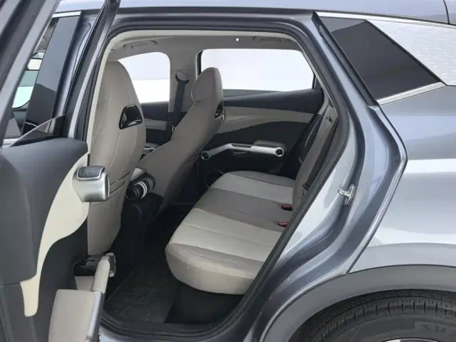 BYD Yuan PLUS — Фото автомобиля 11