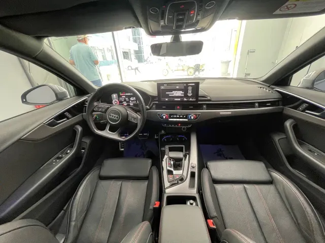 Audi A4L — Фото автомобиля 26