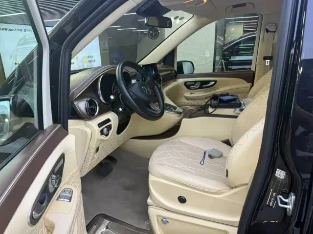 Mercedes-Benz Mercedes-Benz V-Class 2020 Model V 260 L Long Wheelbase Luxury — Фото автомобиля 6