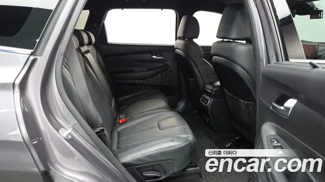 Hyundai Santafe Новый Santa Fe Бензин 2.5T 2WD — Фото автомобиля 6