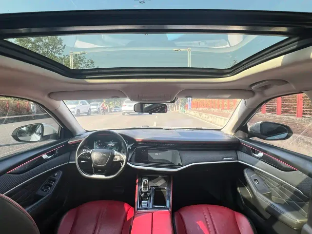 Dongfeng Yixuan MAX — Фото автомобиля 16