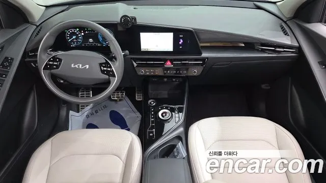 Kia Niro The All New — Фото автомобиля 10
