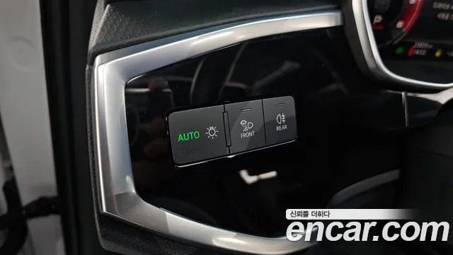 Audi Q3 35 TDI quattro Premium — Фото автомобиля 25