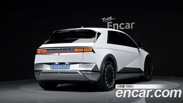 Hyundai Ioniq 5 — Фото автомобиля 2