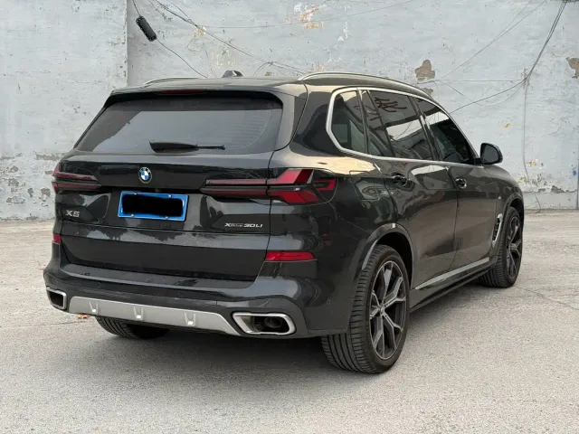 BMW X5 — Фото автомобиля 4