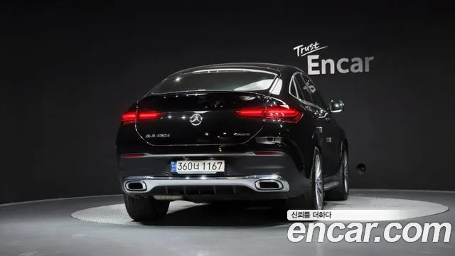 Mercedes-Benz GLE-Class — Фото автомобиля 3