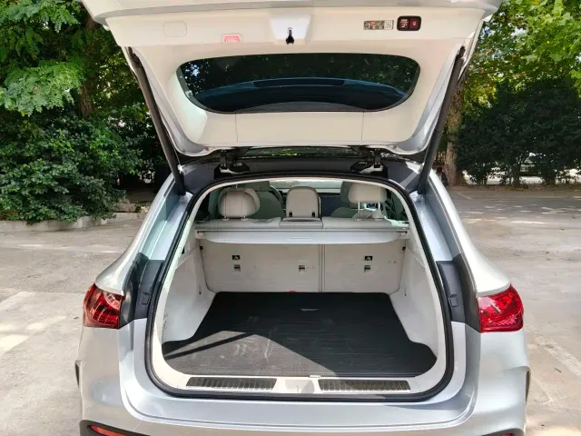 Mercedes-Benz EQE SUV — Фото автомобиля 6
