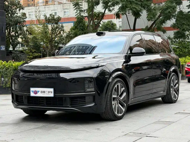 Фотография автомобиля — Li Auto L9