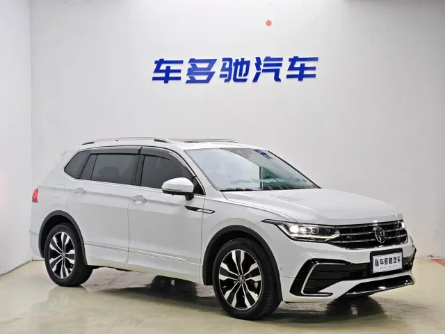 Volkswagen Tiguan L — Фото автомобиля 3