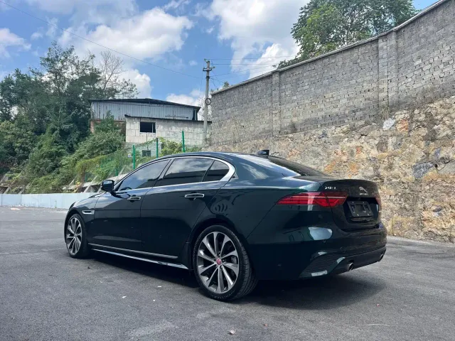 Jaguar XEL — Фото автомобиля 7