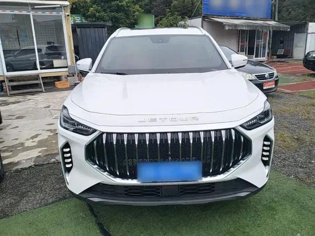 Jetour X70 Plus — Фото автомобиля 2