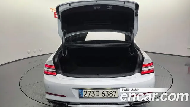 Genesis G80 Бензин 2.5 турбо 2WD — Фото автомобиля 30