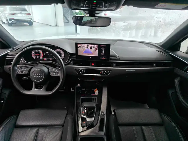 Audi A4L — Фото автомобиля 13