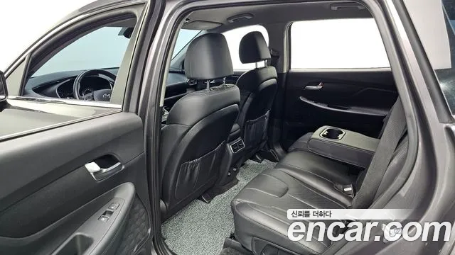 Hyundai Santafe Новый Santa Fe Дизель 2.2 2WD — Фото автомобиля 11