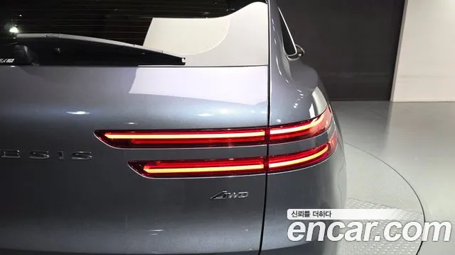 Genesis GV70 — Фото автомобиля 8