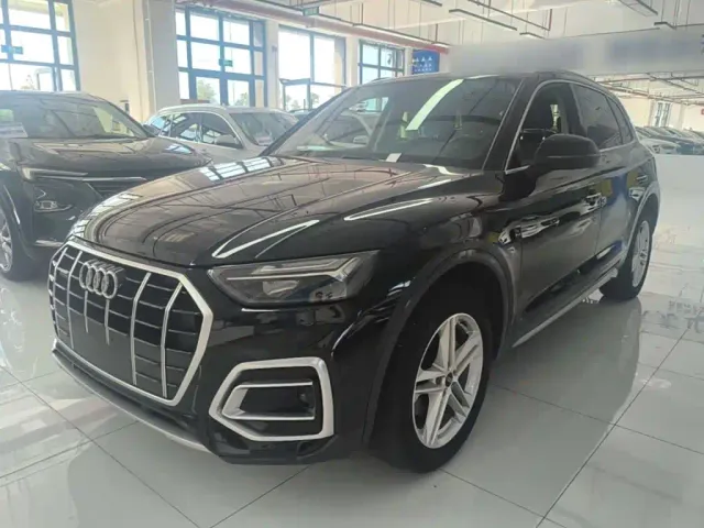 Фотография автомобиля — Audi Q5L