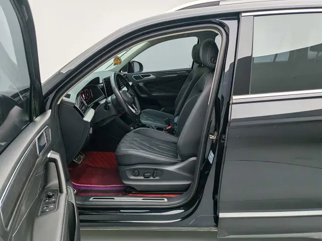 Volkswagen Tiguan L — Фото автомобиля 9