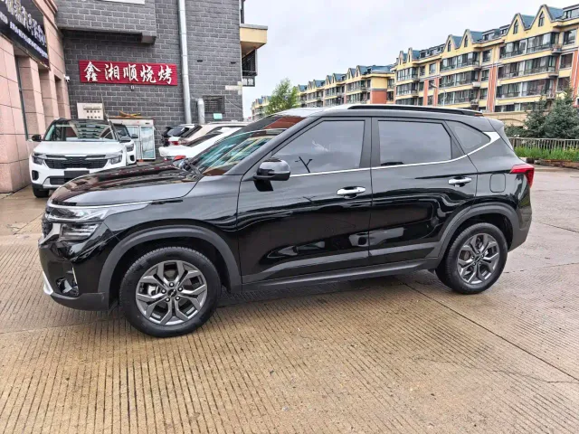 Kia Seltos — Фото автомобиля 4